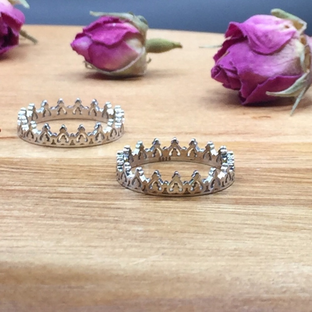 Sterling silver Princess 👑 crown rings (NEW) set of 2